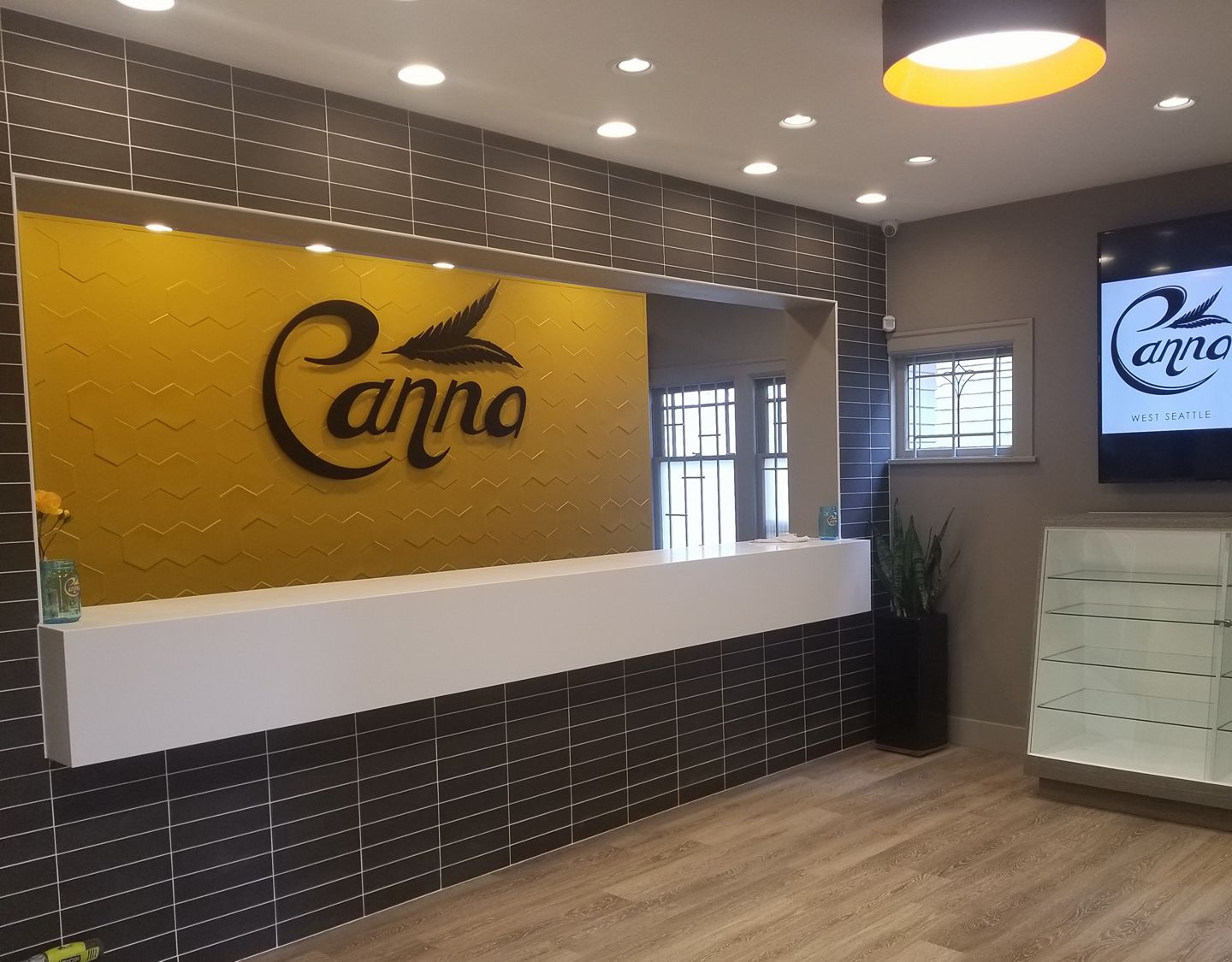 34631423_2150507535184466_7657225526766993408_o